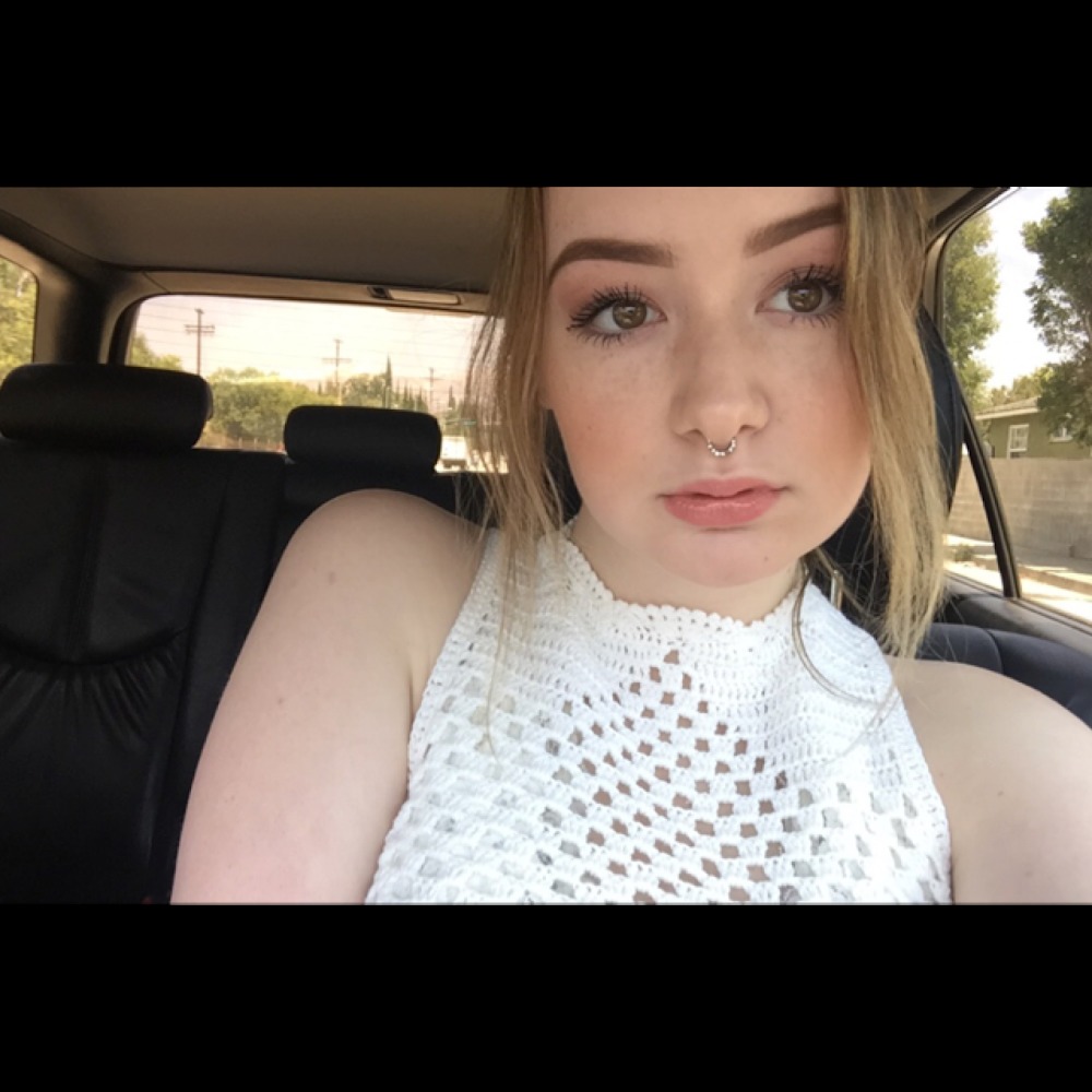 Meet your Posher, Mikayla